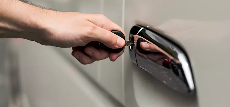 Why Choose Our Auto Locksmith Team in Clarksville, IN?